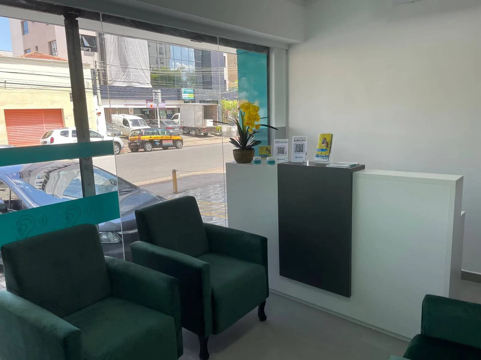 Sala de espera do Ponto da Audição na Lapa
